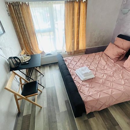 Urban Suites Iasi Buitenkant foto