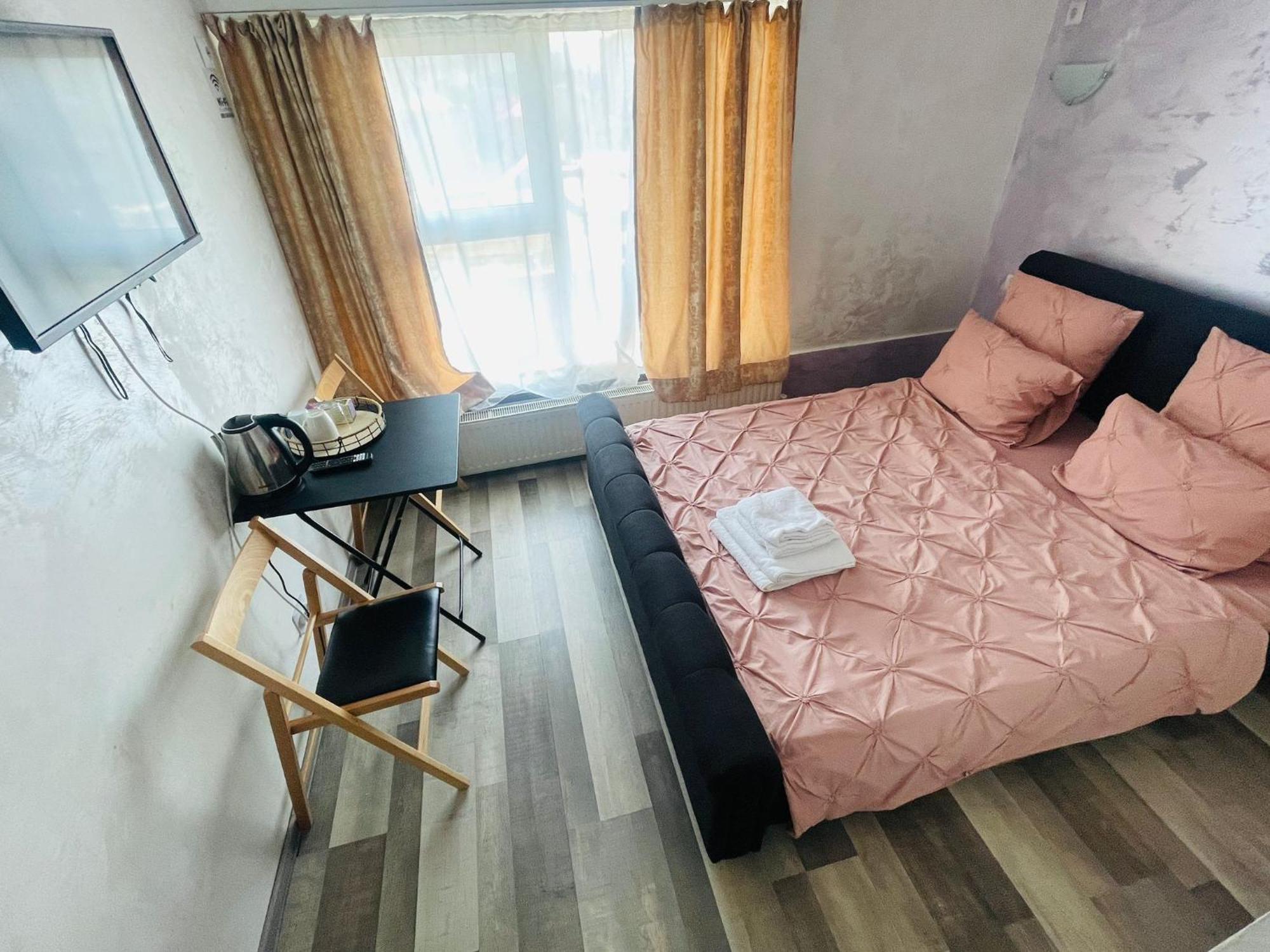 Urban Suites Iasi Buitenkant foto